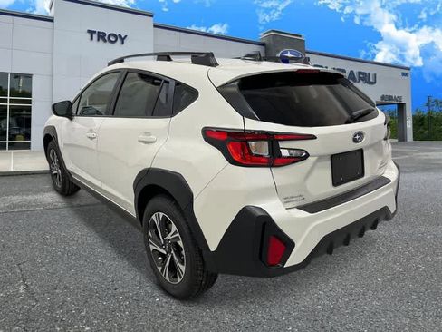 Used 2024 Subaru Crosstrek 2.0i Premium AWD/4WD image 3