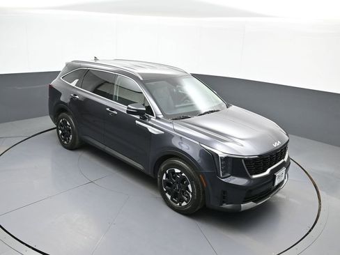 Used 2025 Kia Sorento S FWD image 35