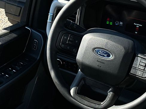 New 2026 Ford F250 XLT w/ XLT Premium Package AWD/4WD image 19