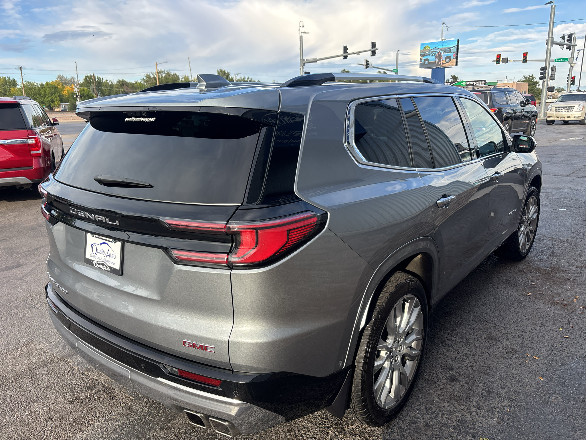 Used 2024 GMC Acadia Denali w/ Super Cruise Package AWD/4WD image 5