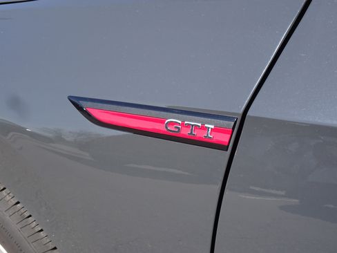 Used 2023 Volkswagen GTI 40th Anniversary Edition image 5