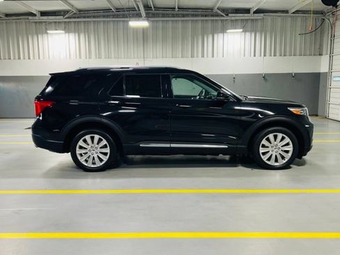 Used 2021 Ford Explorer Limited w/ Hybrid Equipment Group 310A AWD/4WD image 22