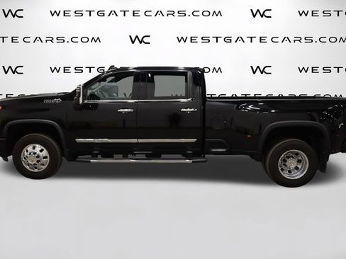 Used 2024 Chevrolet Silverado 3500 High Country w/ High Country Premium Package AWD/4WD image 5
