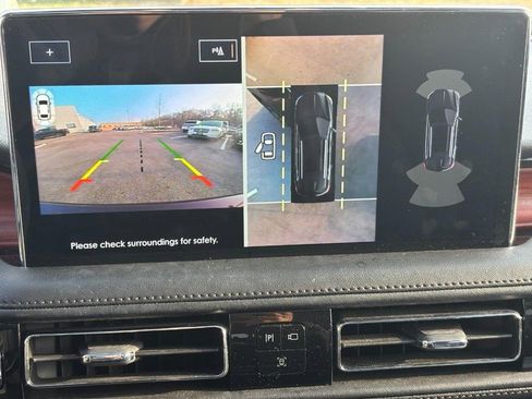 Certified 2022 Lincoln Nautilus Reserve image 23