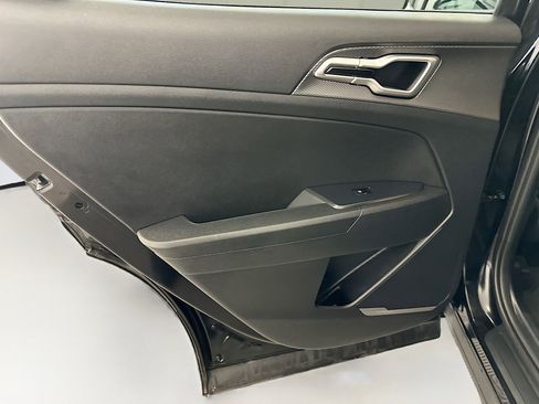 Used 2025 Kia Sportage LX image 26