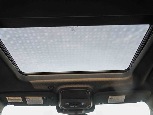 Used 2020 Ford Explorer ST w/ ST Street Pack image 16