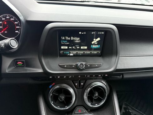 Used 2017 Chevrolet Camaro LT w/ RS Package image 29