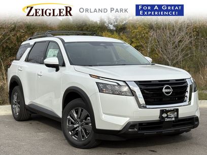 Certified 2025 Nissan Pathfinder SV