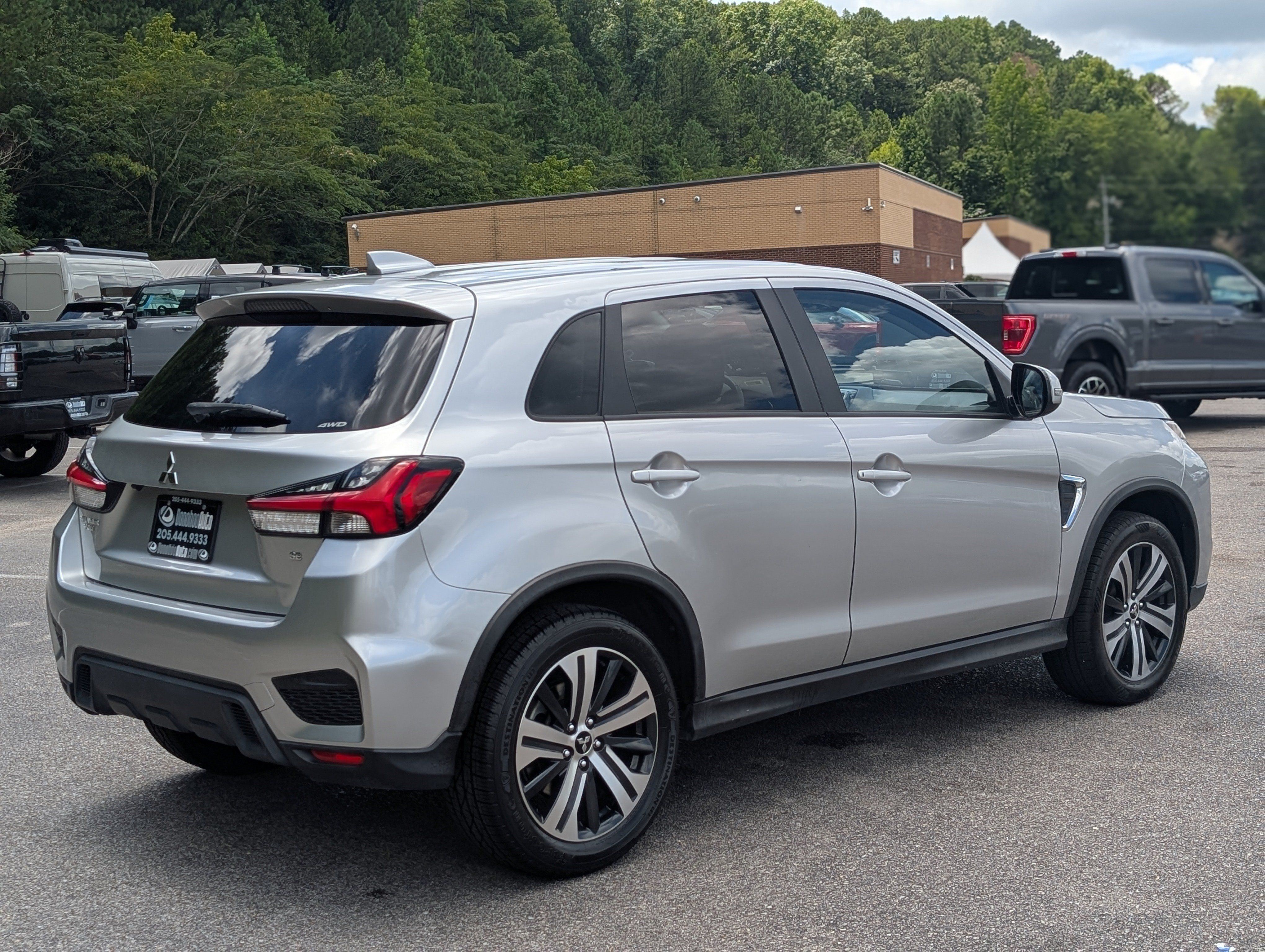 Used 2020 Mitsubishi Outlander Sport ES AWD/4WD image 9