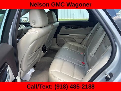 Used 2017 Cadillac XTS Luxury FWD image 10