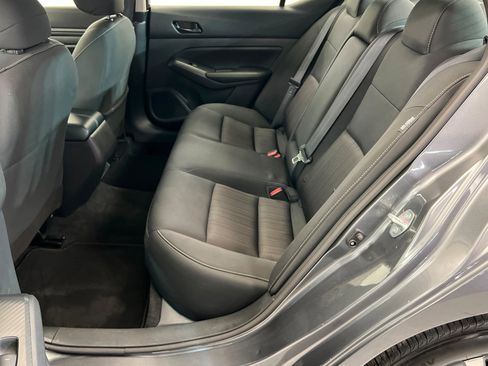 Used 2024 Nissan Altima 2.5 SV image 22