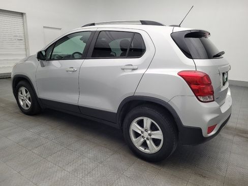 Used 2021 Chevrolet Trax LT FWD image 3