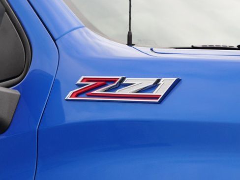 Used 2025 Chevrolet Silverado 1500 RST image 8