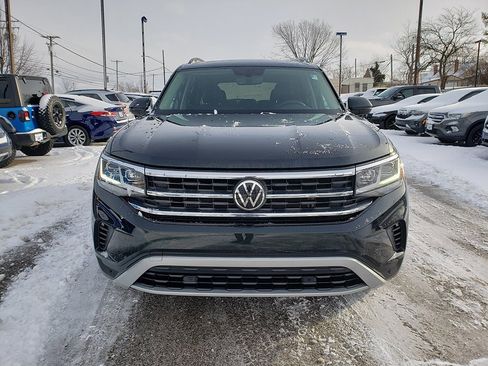 Used 2022 Volkswagen Atlas SE image 2