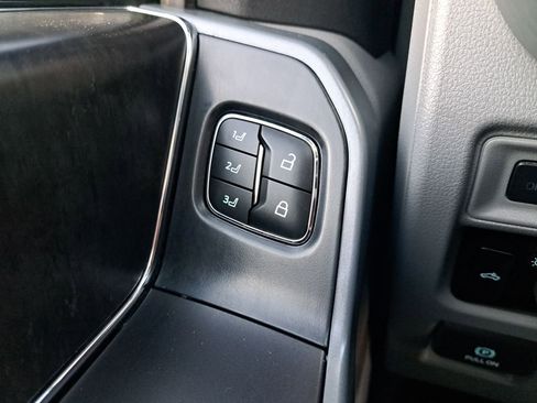 Used 2023 Ford F150 Lariat image 34