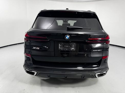 Used 2024 BMW X5 xDrive40i w/ M Sport Package AWD/4WD image 6