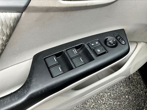 Used 2015 Honda Civic EX image 35