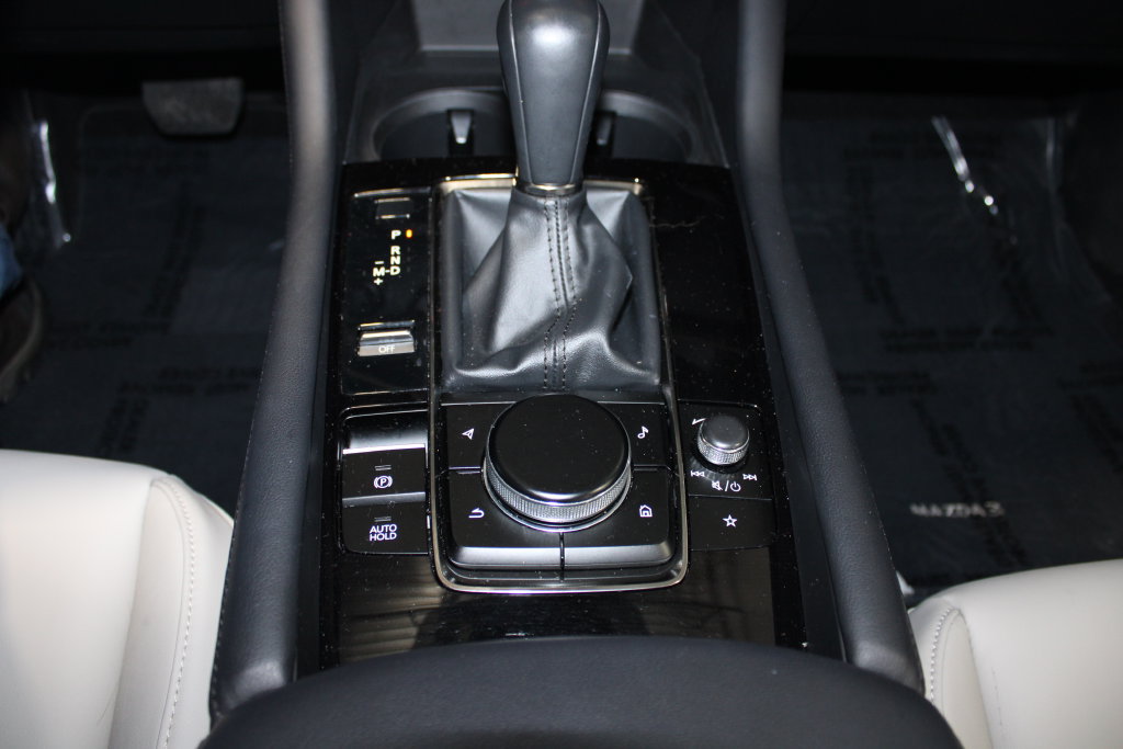 Used 2023 MAZDA MAZDA3 s FWD image 18