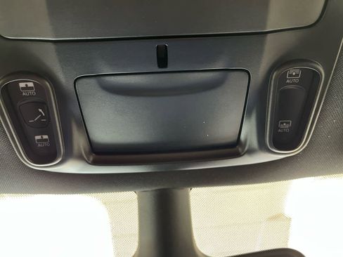 New 2026 Chrysler Pacifica Limited w/ S Appearance Package FWD image 24