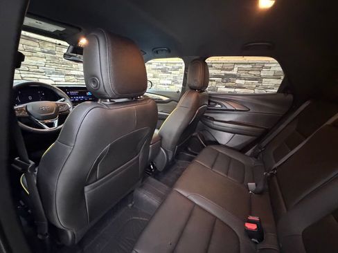 Used 2024 Chevrolet TrailBlazer ACTIV w/ Driver Confidence Package AWD/4WD image 38