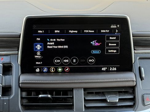 Used 2021 GMC Yukon SLT w/ SLT Premium Package image 10