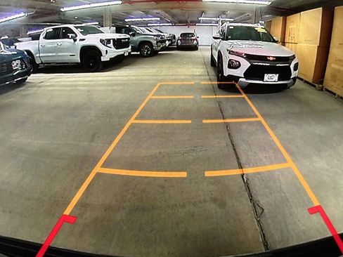 Used 2023 GMC Yukon XL Denali image 28