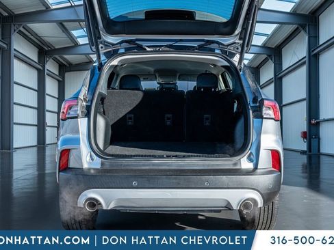 Used 2021 Ford Escape Titanium image 32