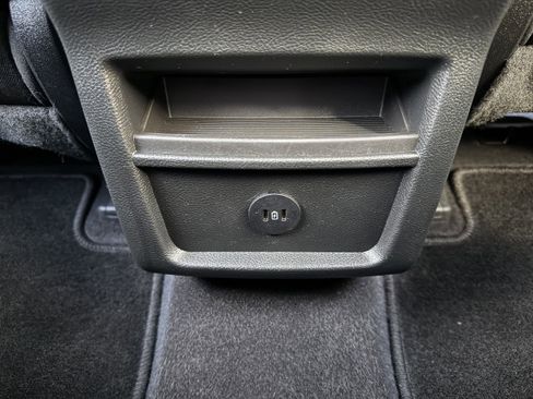 Used 2024 Ford Edge SE w/ Black Appearance Package image 21