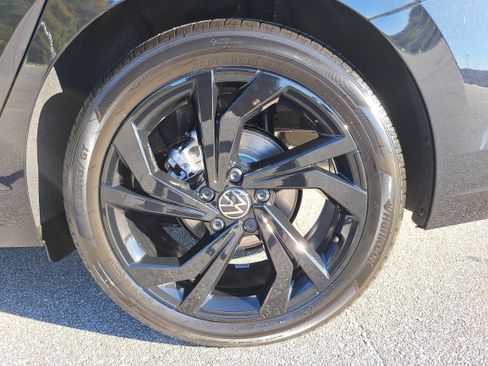 New 2026 Volkswagen Jetta SE image 30