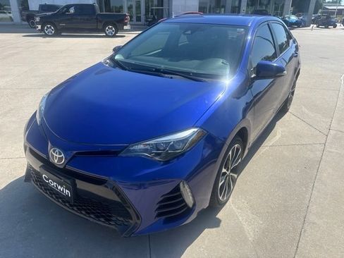 Used 2017 Toyota Corolla SE w/ Carpet Mat Package (TMS) FWD image 8