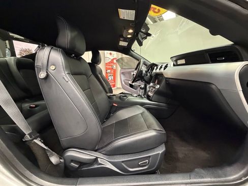 Used 2015 Ford Mustang GT Premium w/ Equipment Group 401A RWD image 40