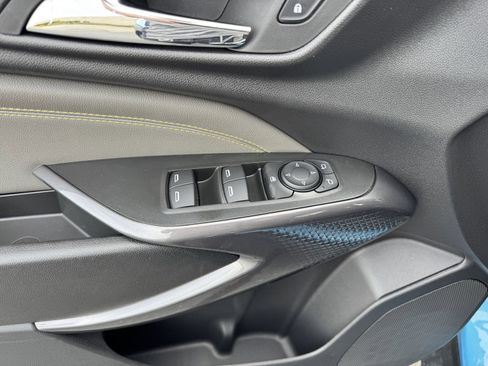 New 2025 Chevrolet Trax ACTIV w/ Driver Confidence Package image 11