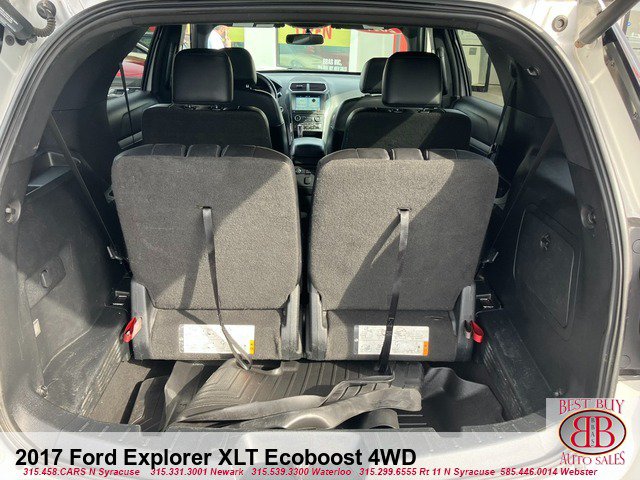 Used 2017 Ford Explorer XLT w/ Equipment Group 202A AWD/4WD image 12
