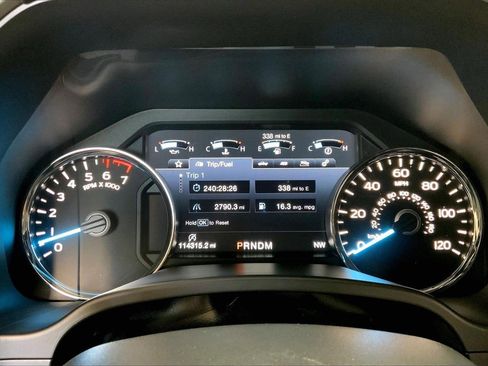 Used 2018 Ford F150 Lariat w/ Equipment Group 502A Luxury image 18