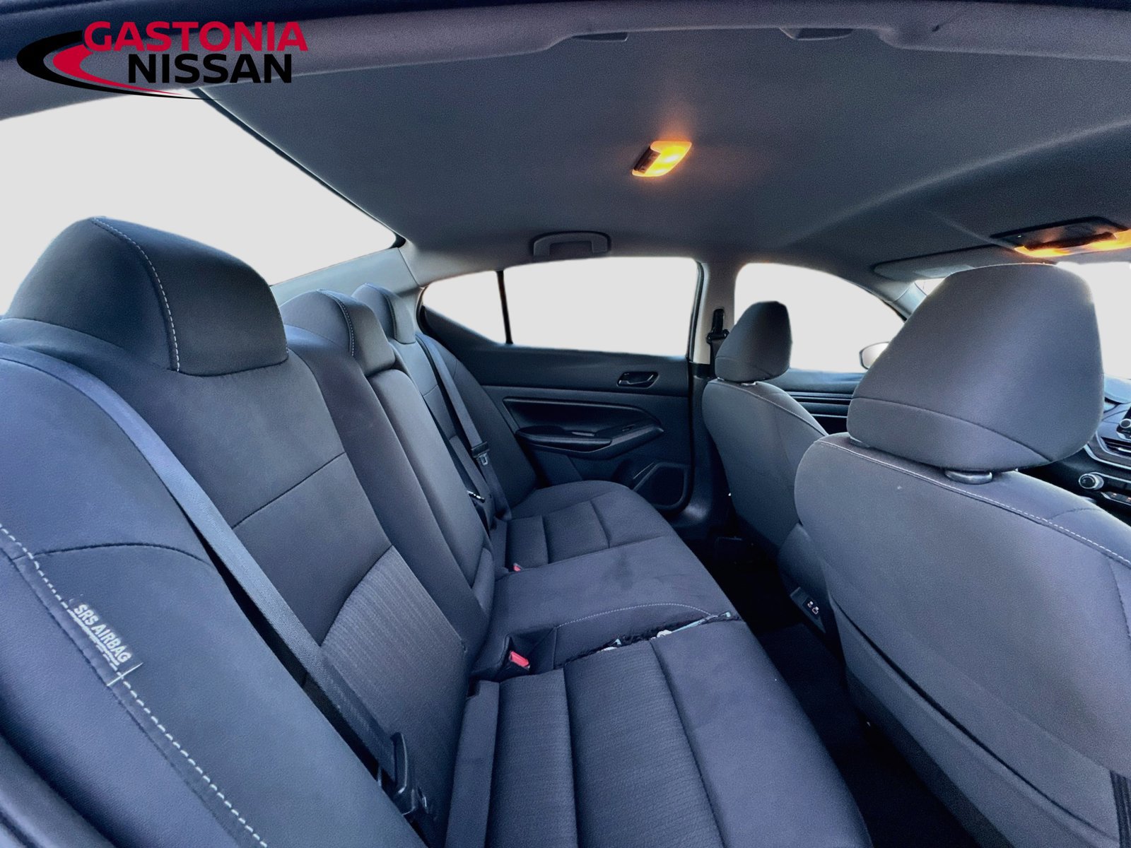 Used 2025 Nissan Altima 2.5 SV FWD image 34