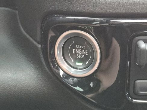 Used 2024 Chevrolet Silverado 1500 High Country w/ High Country Premium Package image 16