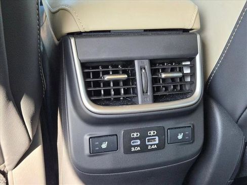 Used 2024 Subaru Legacy Limited image 18