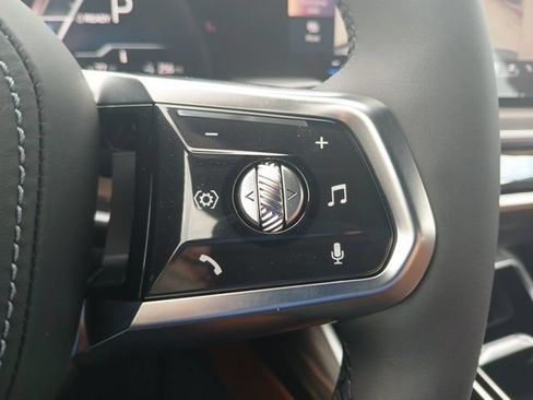 New 2025 BMW i7 xDrive60 AWD/4WD image 27