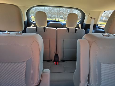 Certified 2023 Ford Explorer XLT image 21