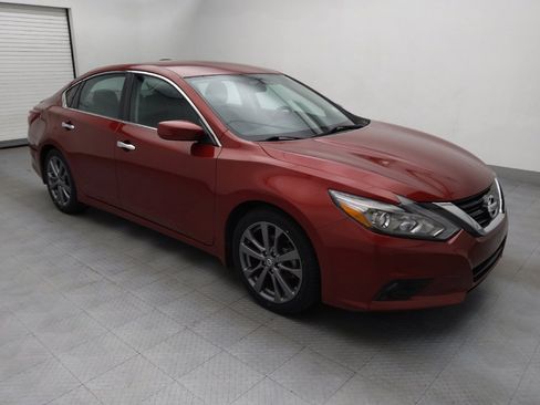 Used 2018 Nissan Altima 2.5 SR w/ SR Special Edition image 11