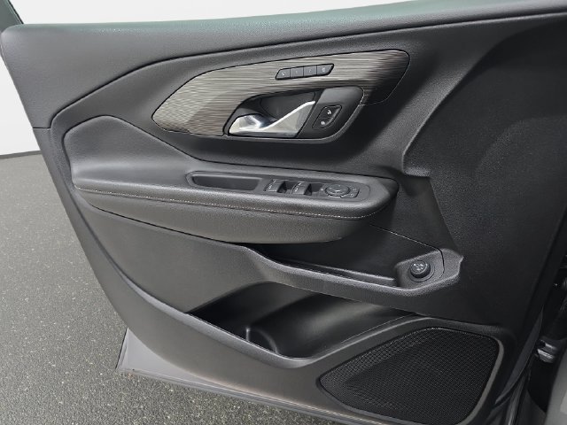 Used 2023 GMC Terrain SLT w/ LPO, Floor Liner Package AWD/4WD image 25