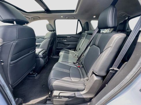 Used 2024 Honda Pilot Touring image 26