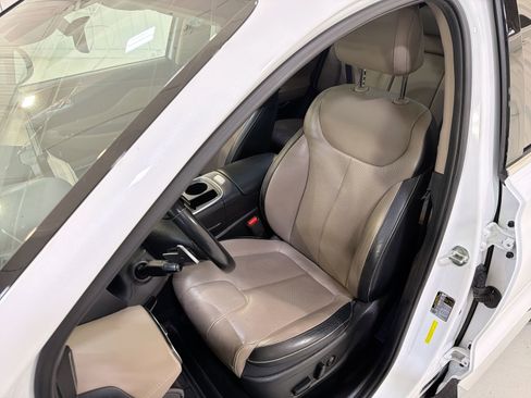 Used 2022 Hyundai Santa Fe SEL w/ Convenience + Premium Package image 10