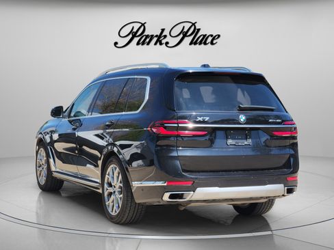 Used 2025 BMW X7 xDrive40i image 3