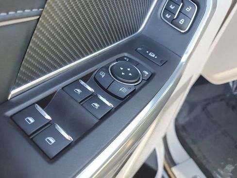 Certified 2024 Ford F450 Limited w/ FX4 Off-Road Package image 19