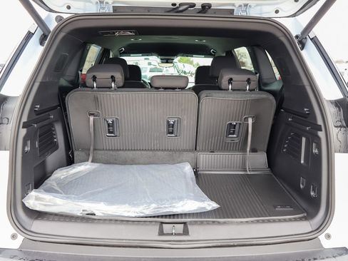 New 2026 GMC Acadia Elevation w/ LPO, Floor Liner Package AWD/4WD image 5