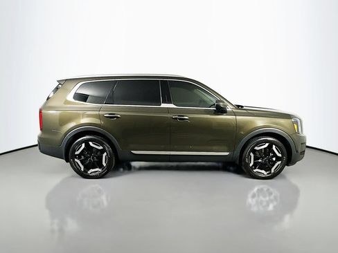 Used 2024 Kia Telluride S w/ S Sunroof Package FWD image 7