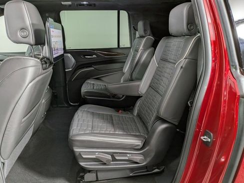 Certified 2024 Cadillac Escalade ESV Sport Platinum w/ LPO, ONYX Package image 29