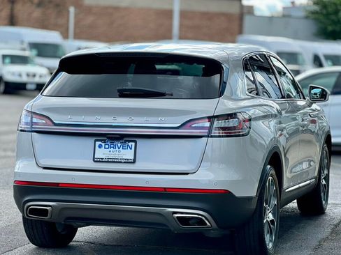 Used 2022 Lincoln Nautilus Reserve w/ Equipment Group 201A image 5