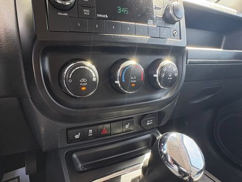 Used 2017 Jeep Patriot Sport w/ Power Value Group FWD image 25
